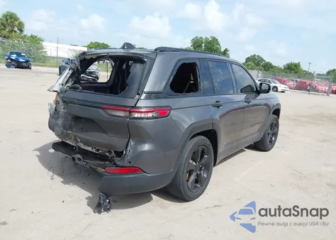 2022 Jeep Grand Cherokee Altitude 4X4 from USA, damaged, VIN 1C4RJHAG6N8573590